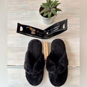 NWOT Beauty Pack: Two-Faced Lip Injection, QUO Make-Up Brushes & Black Slippers.